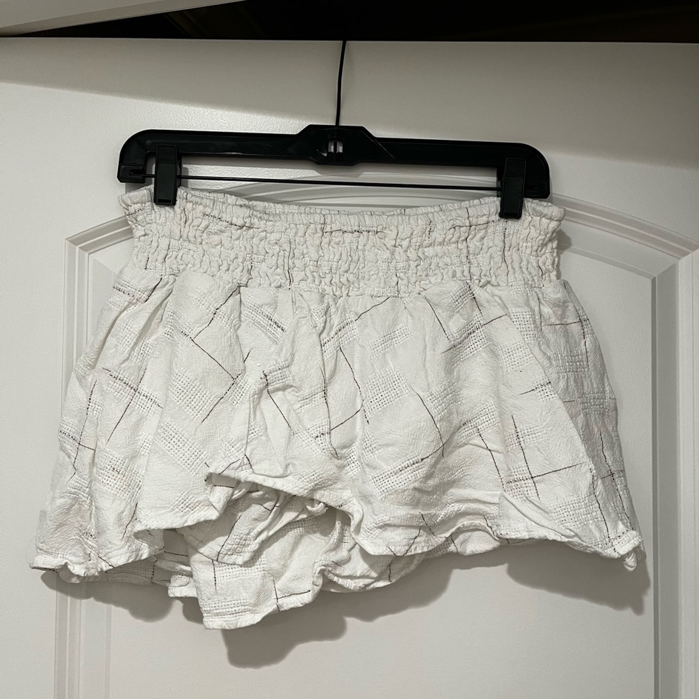BCBGeneration White Skort
